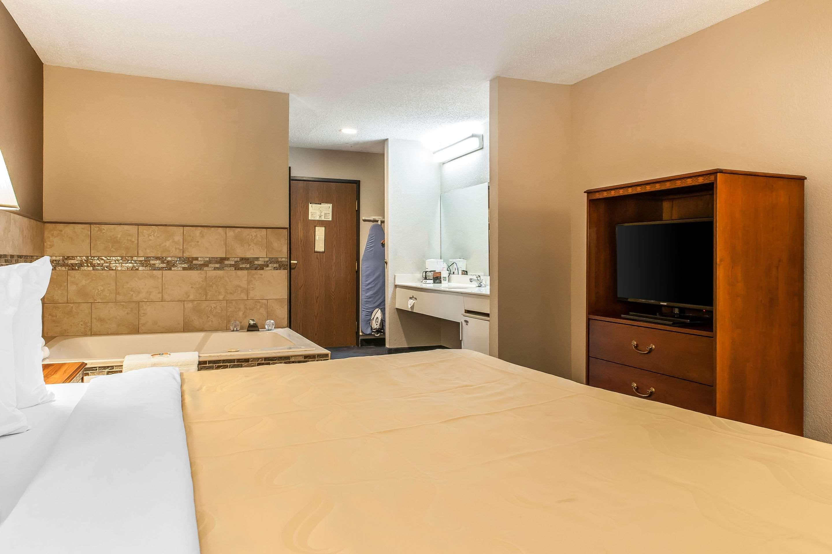 Quality Inn Lewisport Extérieur photo