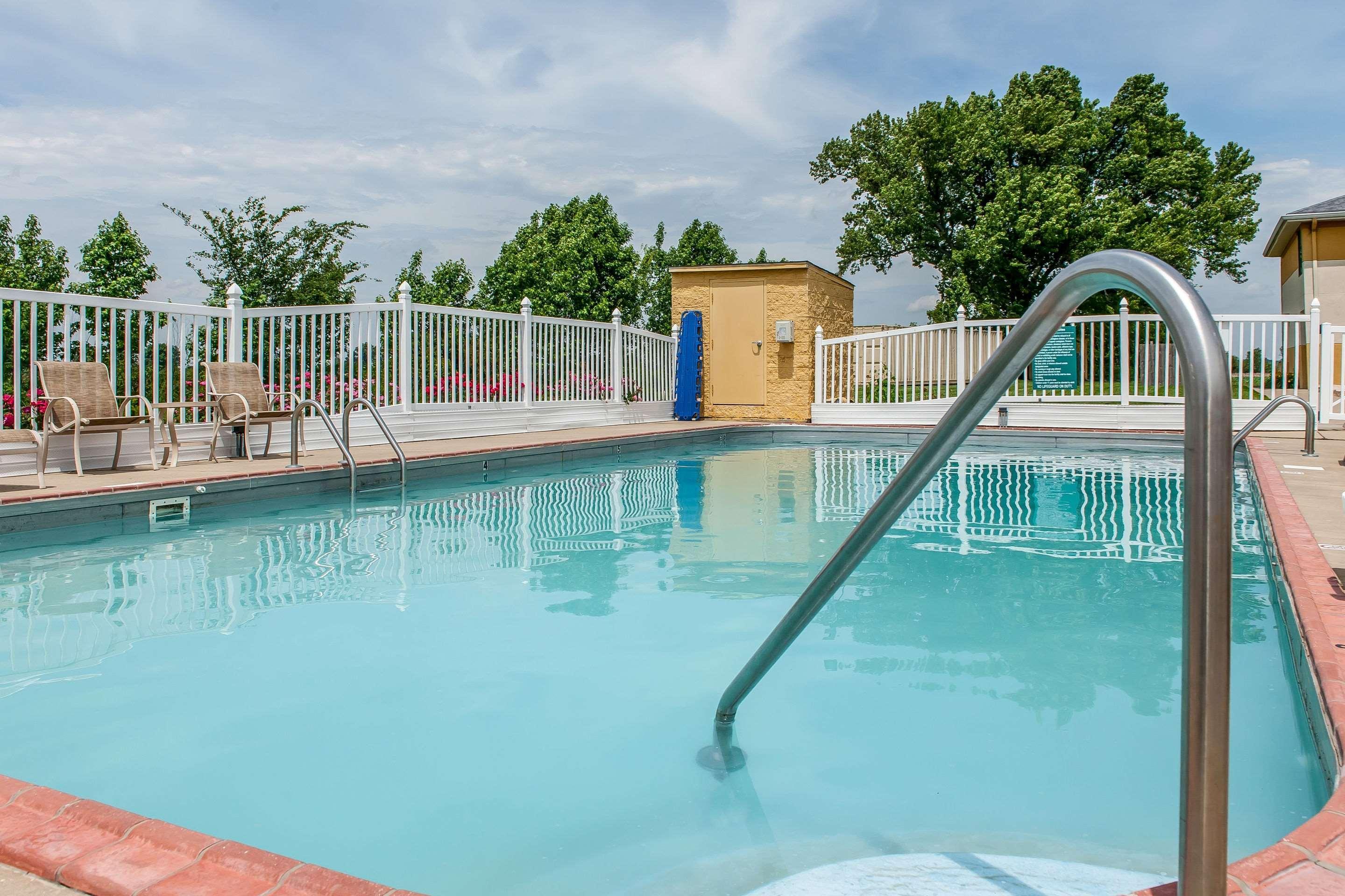 Quality Inn Lewisport Extérieur photo