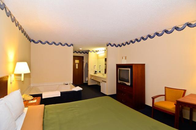 Quality Inn Lewisport Extérieur photo